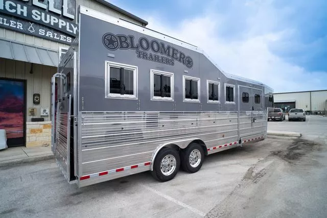 new Horse Trailers Bloomer  for sale, in Boerne, TX Thumbnail 7