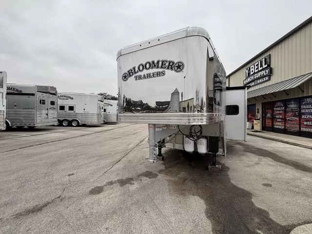 new Horse Trailers Bloomer  for sale, in Boerne, TX Thumbnail 9