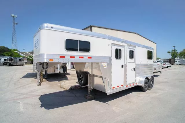2025 4-Star Trailers 4S 2H 6'10" Straight Load '25 