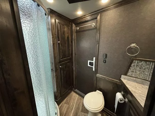 used Horse Trailers Elite Trailers  for sale, in Boerne, TX Thumbnail 18