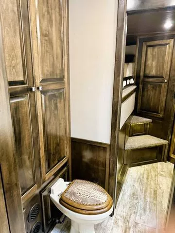 used Horse Trailers Bloomer  for sale, in Boerne, TX Thumbnail 23