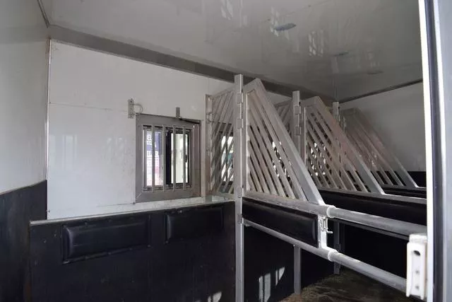 used Horse Trailers Bloomer  for sale, in Boerne, TX Thumbnail 13