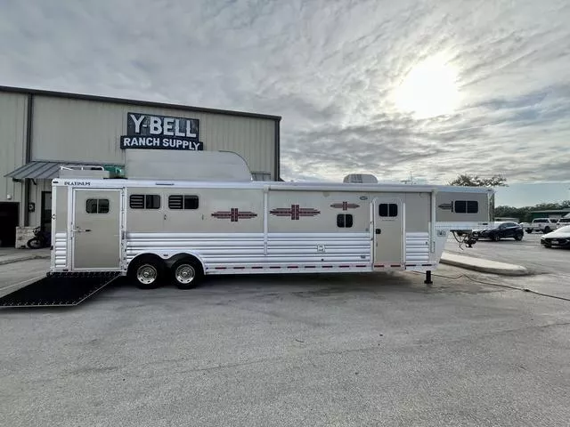 used Horse Trailers Platinum Coach  for sale, in Boerne, TX image-0