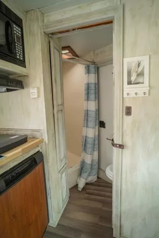 used Horse Trailers Shadow Trailers  for sale, in Boerne, TX Thumbnail 9