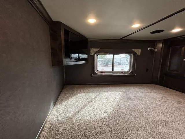 used Horse Trailers Elite Trailers  for sale, in Boerne, TX Thumbnail 16