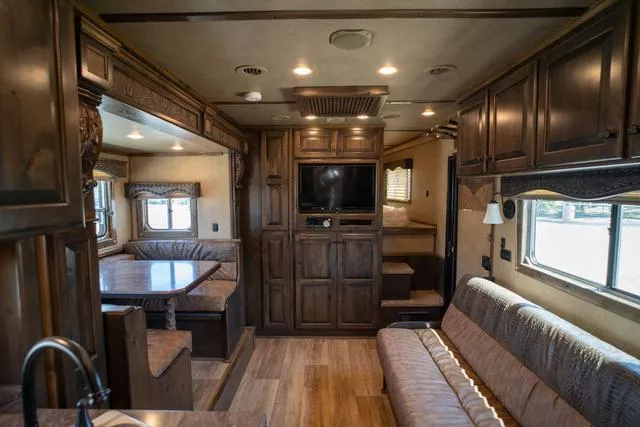 used Horse Trailers Elite Trailers  for sale, in Boerne, TX Thumbnail 6