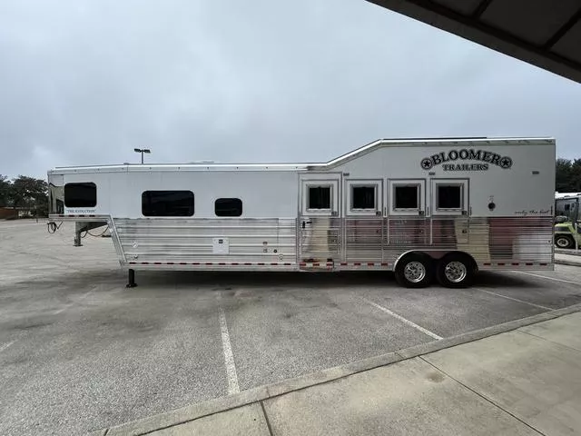 new Horse Trailers Bloomer  for sale, in Boerne, TX Thumbnail 2