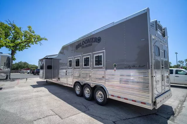 new Horse Trailers Bloomer  for sale, in Boerne, TX Thumbnail 5