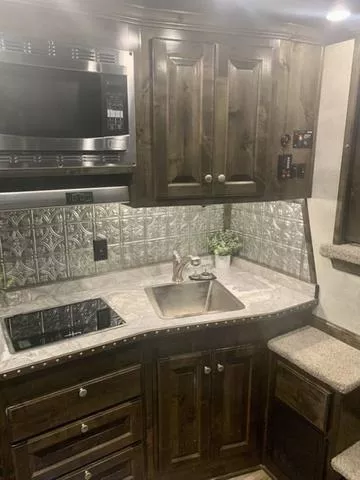 used Horse Trailers Cimarron Trailers  for sale, in Boerne, TX Thumbnail 8