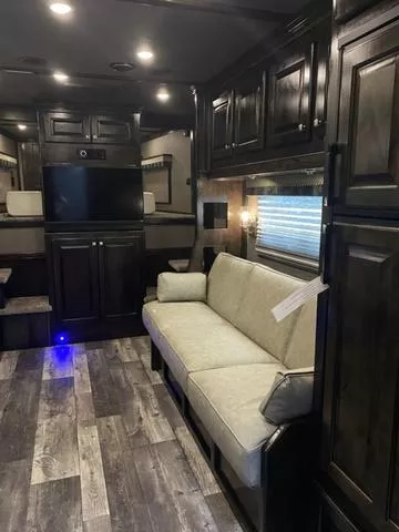 used Horse Trailers 4-Star Trailers  for sale, in Boerne, TX Thumbnail 15