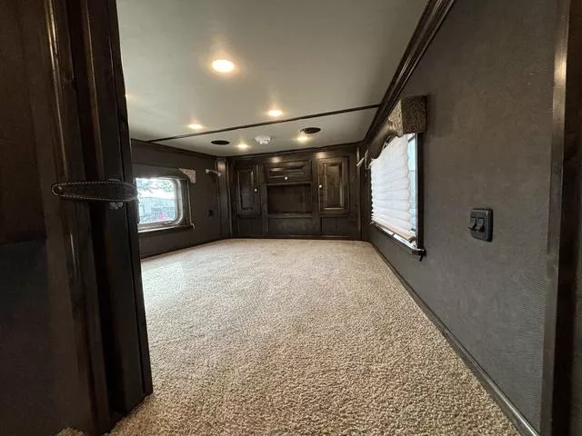 used Horse Trailers Elite Trailers  for sale, in Boerne, TX Thumbnail 15