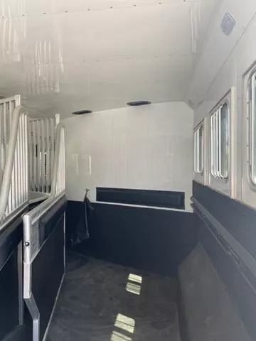 used Horse Trailers 4-Star Trailers  for sale, in Boerne, TX Thumbnail 9