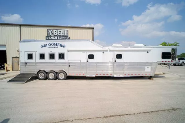 new Horse Trailers Bloomer  for sale, in Boerne, TX Thumbnail 2