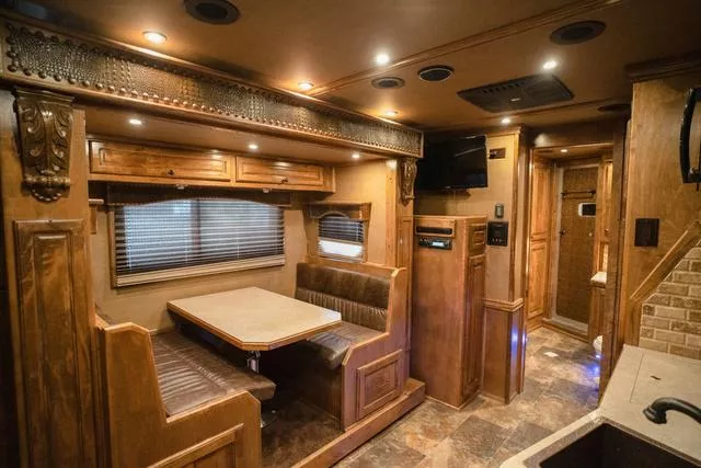 used Horse Trailers Bloomer  for sale, in Boerne, TX Thumbnail 8