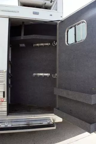 used Horse Trailers Bloomer  for sale, in Boerne, TX Thumbnail 10