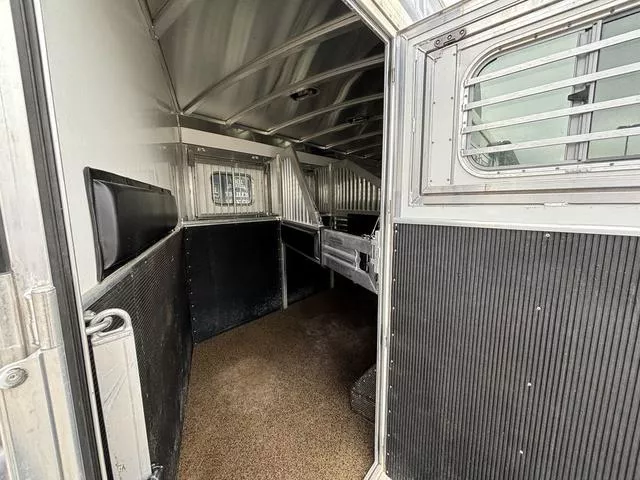 used Horse Trailers Elite Trailers  for sale, in Boerne, TX Thumbnail 8