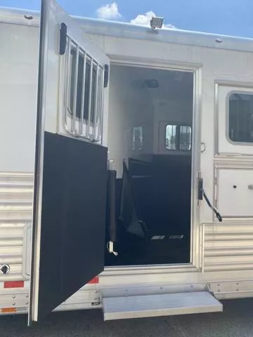 used Horse Trailers 4-Star Trailers  for sale, in Boerne, TX Thumbnail 7