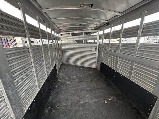 used Stock / Stock Combo Trailers Platinum Coach  for sale, in Boerne, TX Thumbnail 9