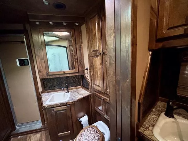 used Horse Trailers Bloomer  for sale, in Boerne, TX Thumbnail 13