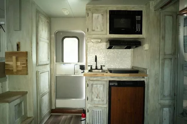 used Horse Trailers Shadow Trailers  for sale, in Boerne, TX Thumbnail 15