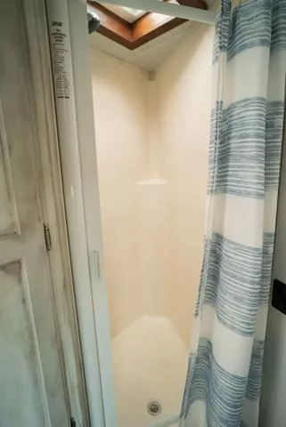 used Horse Trailers Shadow Trailers  for sale, in Boerne, TX Thumbnail 13