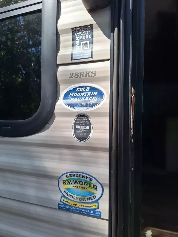 used Camper / RV Keystone RV Hideout for sale, in Seminole, FL Thumbnail 2