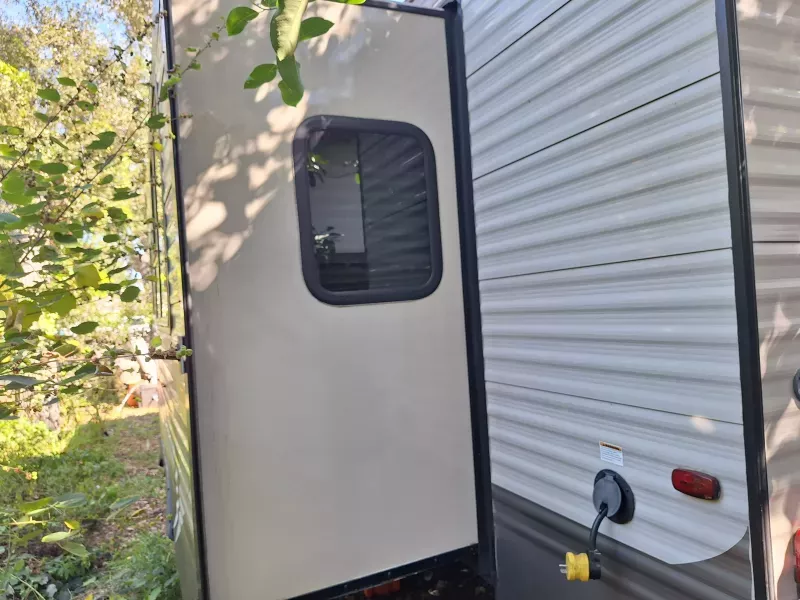 used Camper / RV Keystone RV Hideout for sale, in Seminole, FL Thumbnail 3