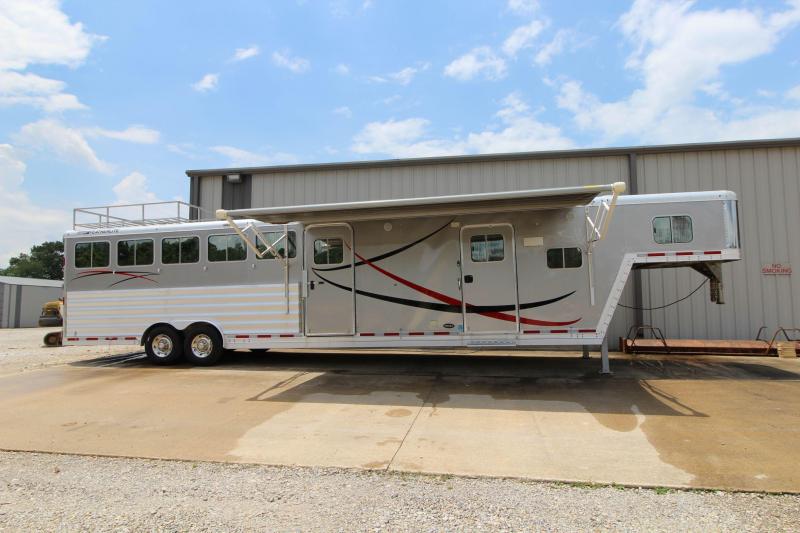 2013 Featherlite 8581-6H Horse Trailer 2013 Featherlite 8581-6H Horse Trailer