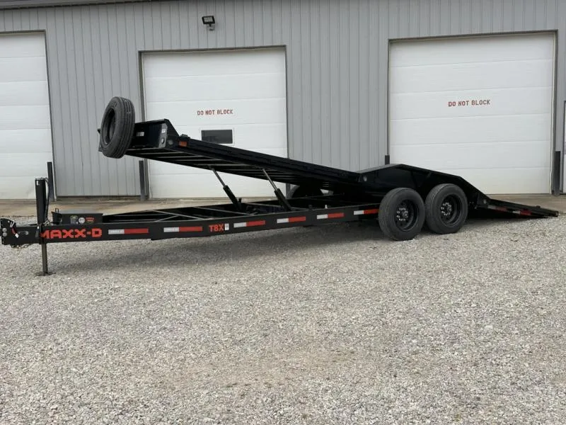 2024 MAXX-D T8X10224