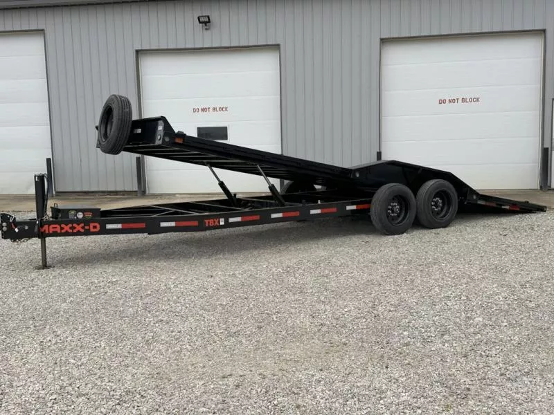 2024 MAXX-D T8X10224