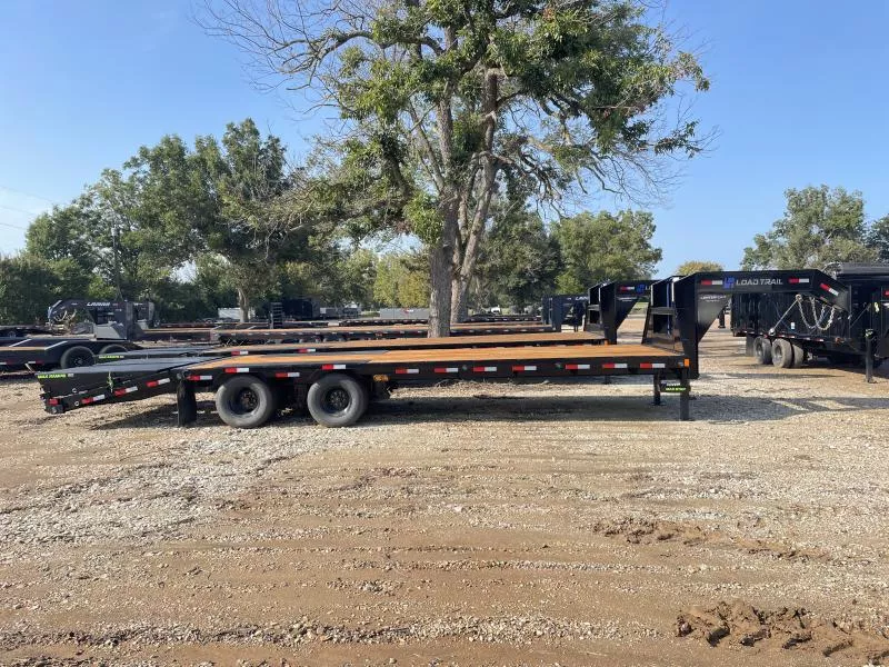 new Equipment / Flatbed Trailers Load Trail  for sale, in Reno, TX image-0