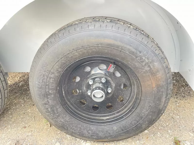 new Cargo (Enclosed) Trailers WW  for sale, in Reno, TX Thumbnail 9