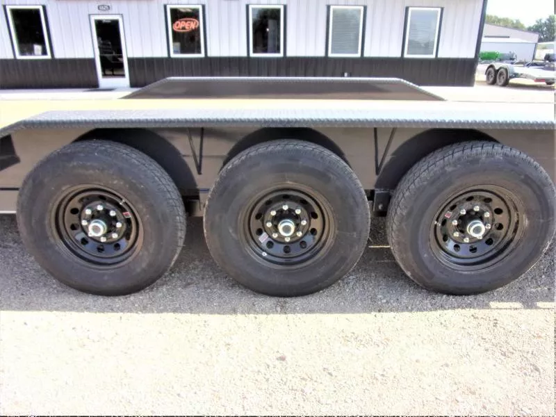 new Equipment / Flatbed Trailers Lamar Trailers  for sale, in Reno, TX Thumbnail 18