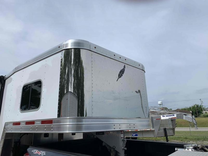 2021 Featherlite 2021 3 horse LQ model 7821 Horse Trailer 2021 Featherlite 2021 3 horse LQ model 7821 Horse Trailer