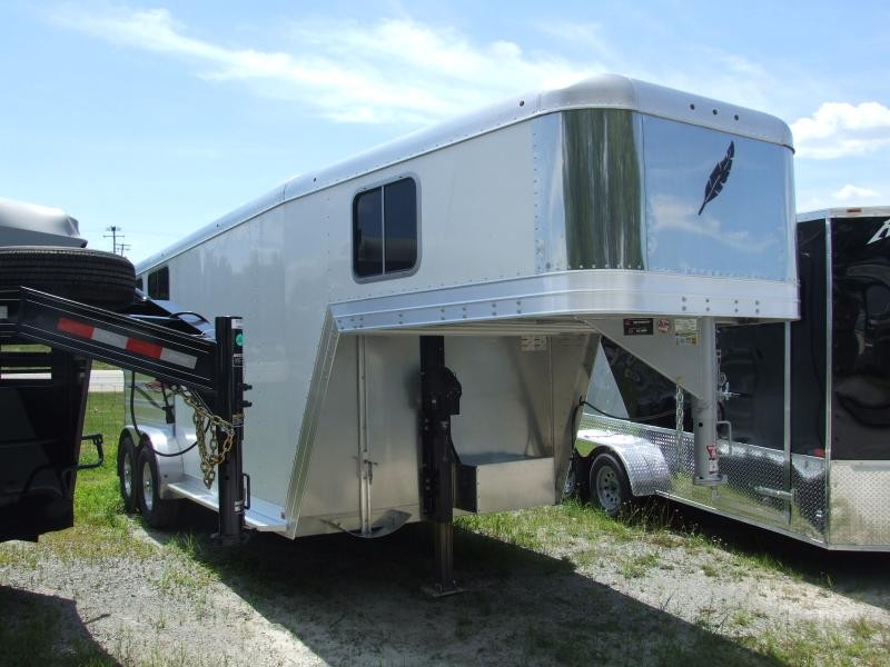 2022 Featherlite 8541 Horse Trailer 2022 Featherlite 8541 Horse Trailer