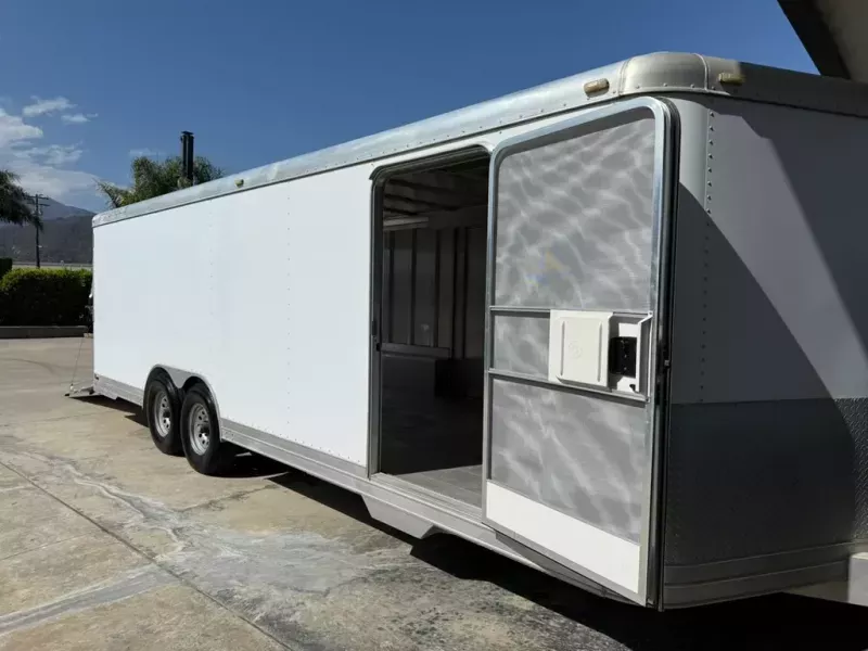 used Car Haulers / Racing Trailers Featherlite  for sale, in Carpinteria, CA Thumbnail 2