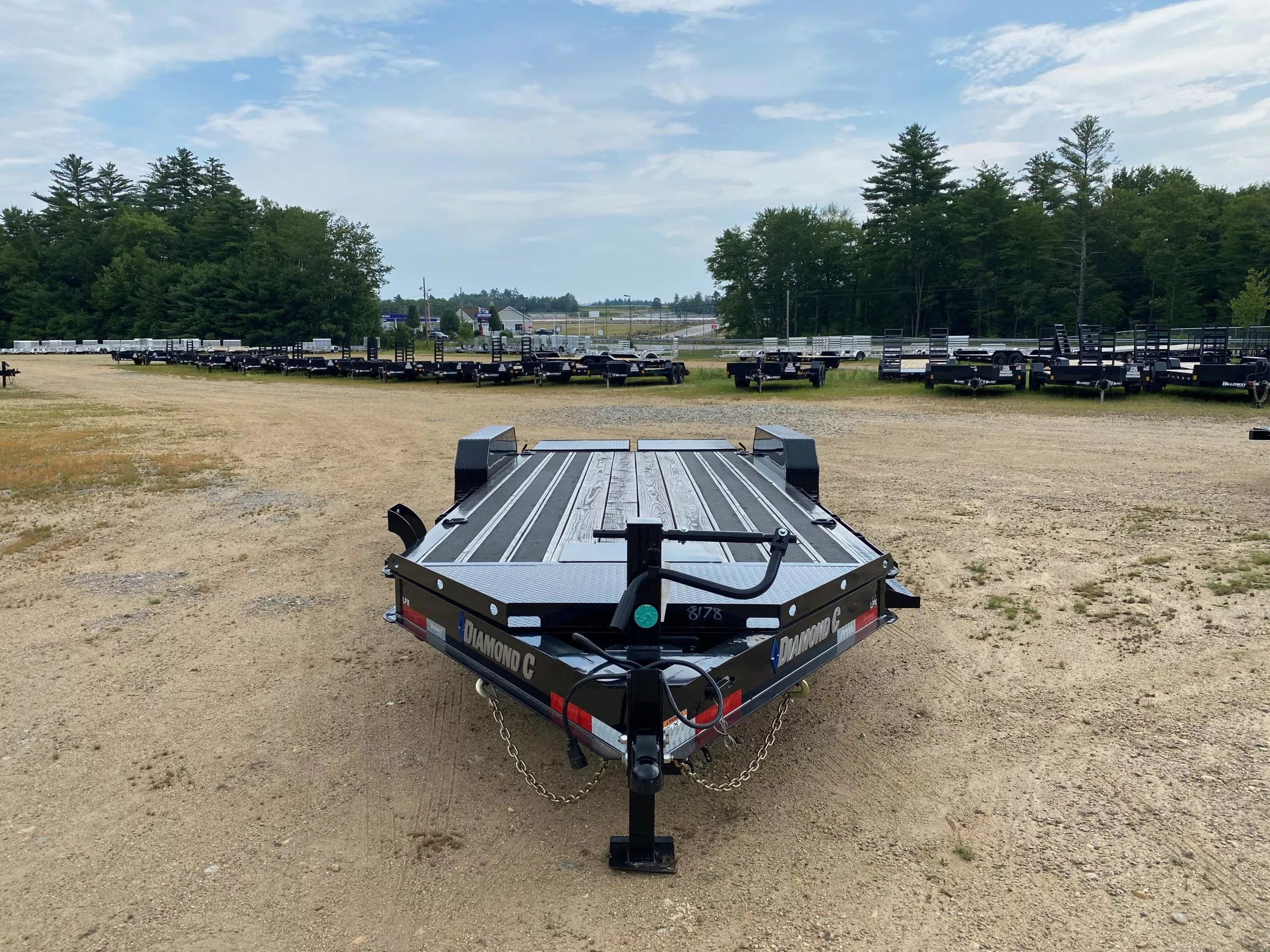 2024 Diamond C Trailers 7x20 Powder Coated 14.9K Lowpro Equipment Trailer w/Max Ramps C4sUxklyw9jt