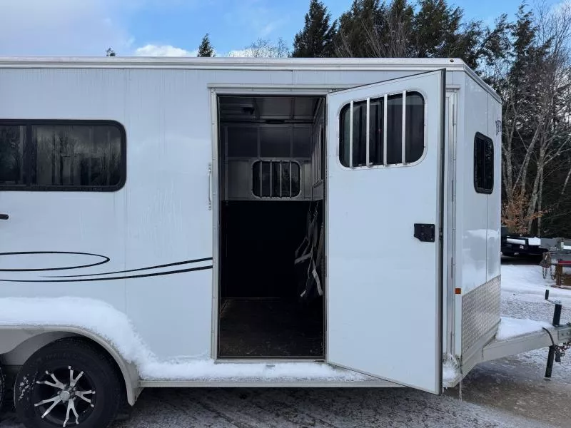 used Horse Trailers Frontier Trailers  for sale, in Loudon, NH Thumbnail 21