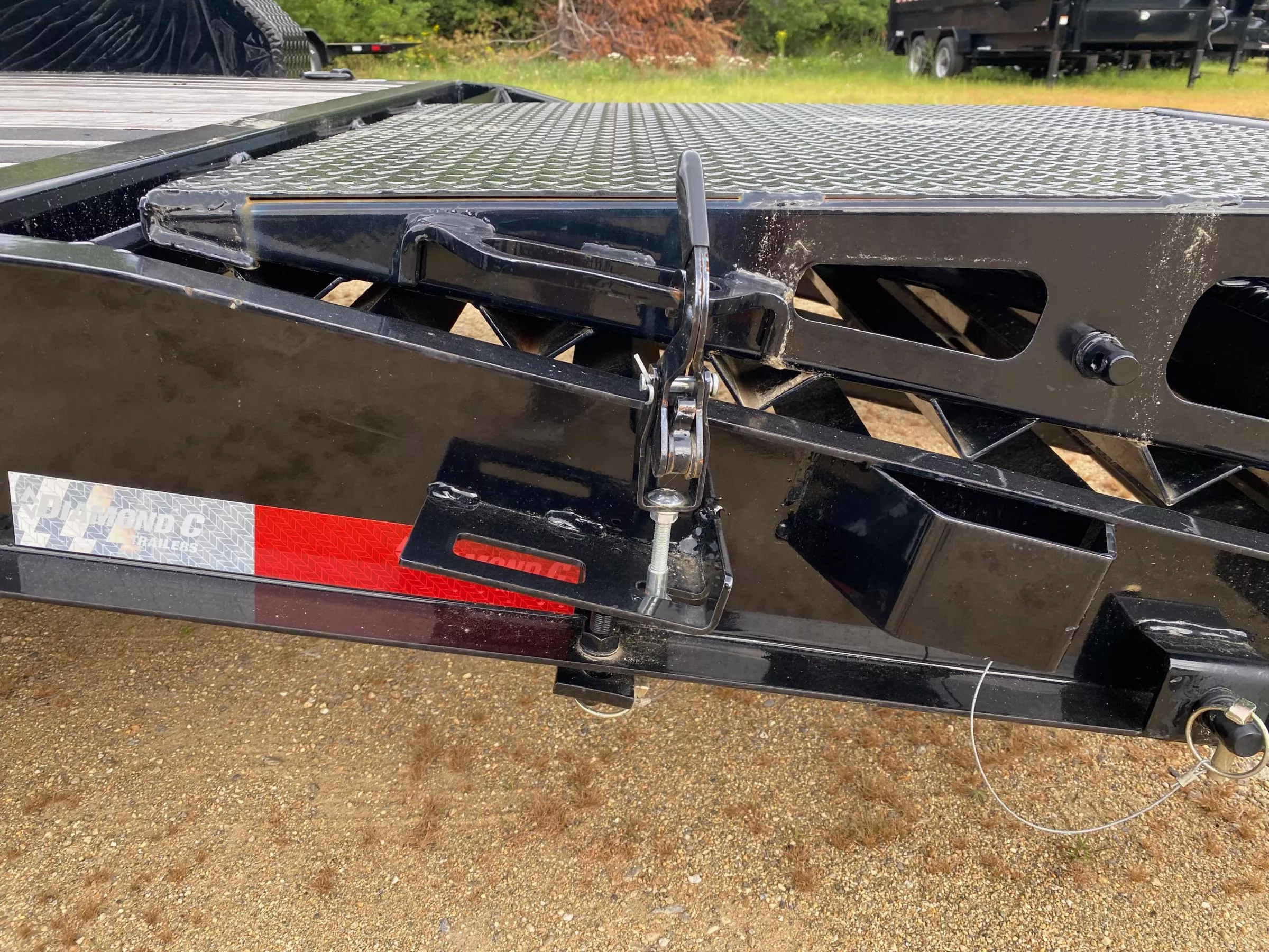 2024 Diamond C Trailers 7x20 Powder Coated 14.9K Lowpro Equipment Trailer w/Max Ramps GLfQZM3esutb