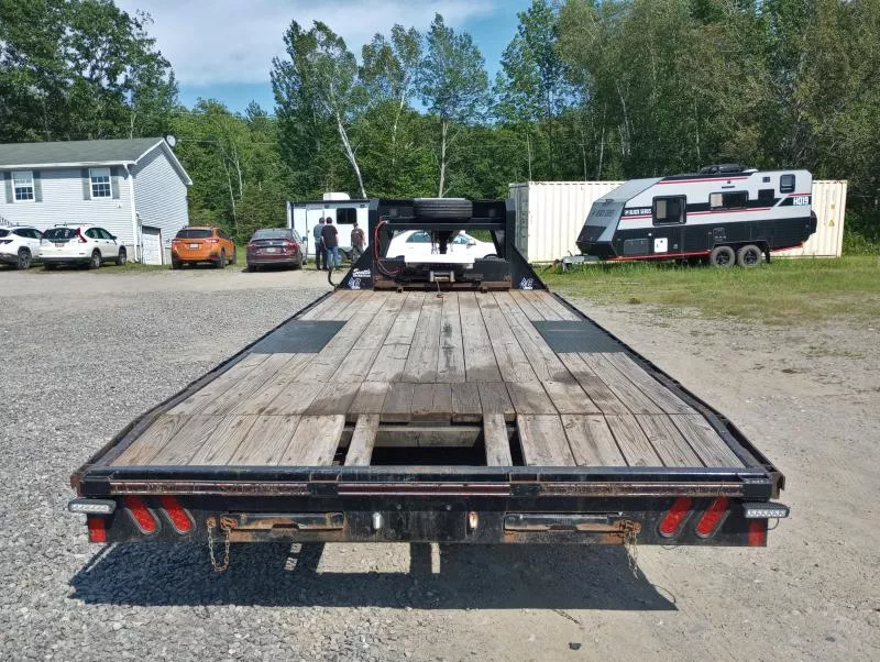 used Equipment / Flatbed Trailers Diamond C Trailers  for sale, in Manchester, ME Thumbnail 8