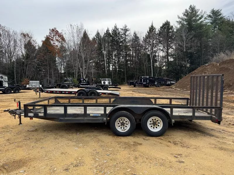 used Equipment / Flatbed Trailers Diamond C Trailers  for sale, in Loudon, NH Thumbnail 5