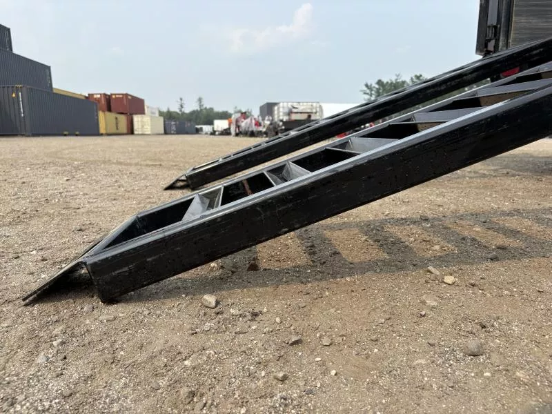 used Dump Trailers Diamond C Trailers  for sale, in Turner, ME Thumbnail 12