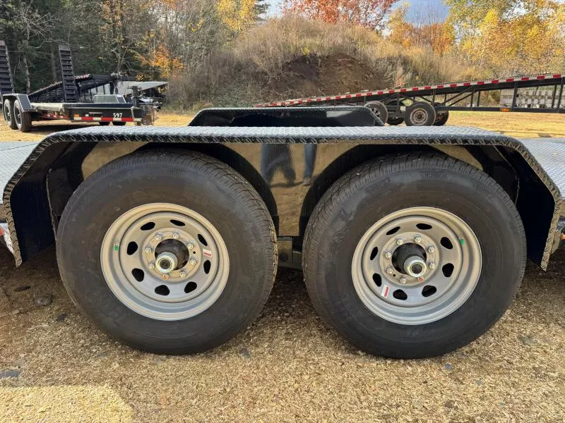 used Equipment / Flatbed Trailers Sure-Trac  for sale, in Loudon, NH Thumbnail 17