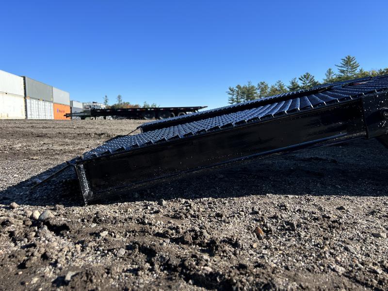 new Equipment / Flatbed Trailers Diamond C Trailers  for sale, in Turner, ME Thumbnail 12