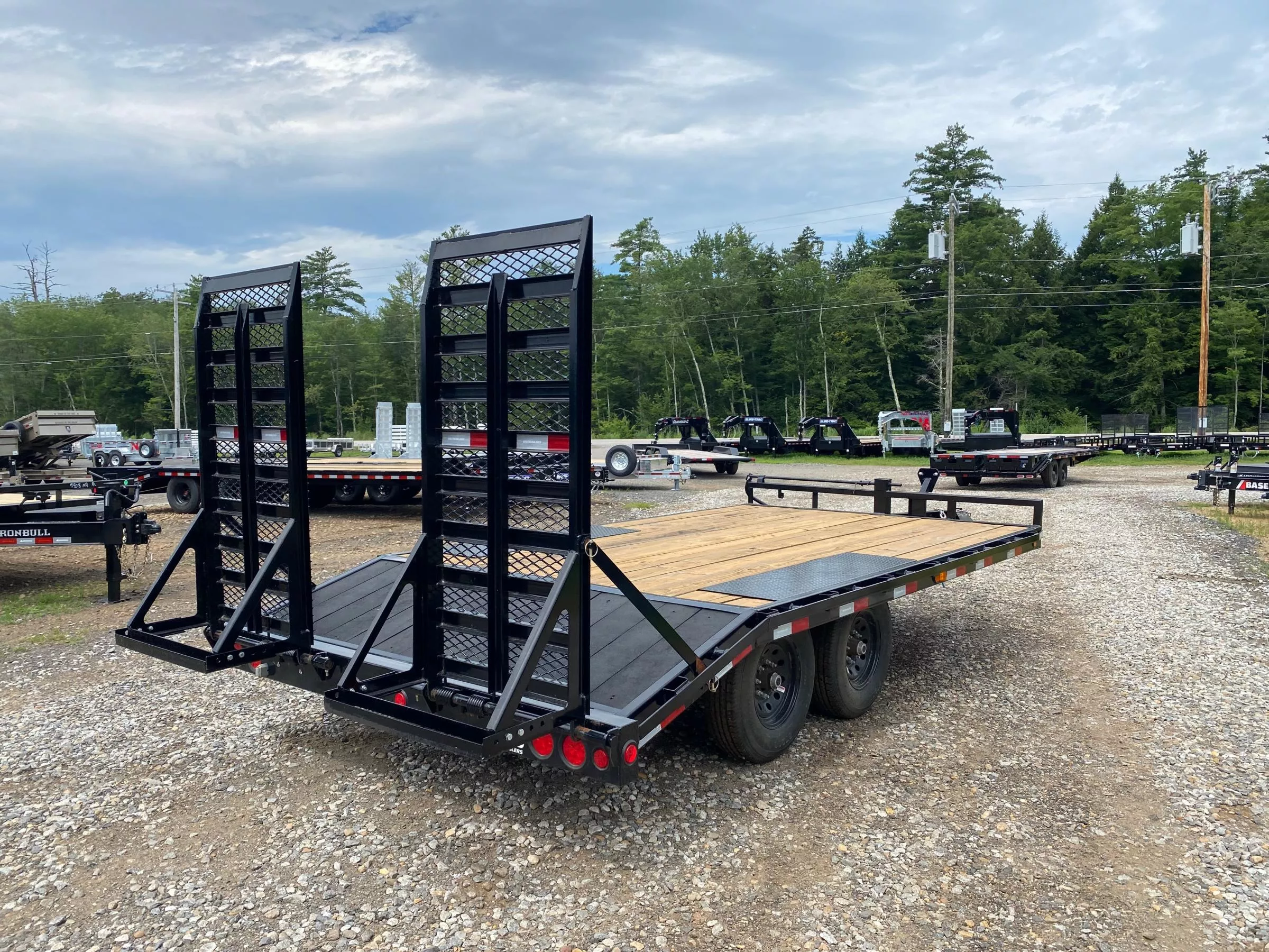 2024 PJ Trailers 8.5x13+3 Powder Coated 12K Deckover Equipment Trailer w/Full Width Ramps 5wFVjMuxd4ab