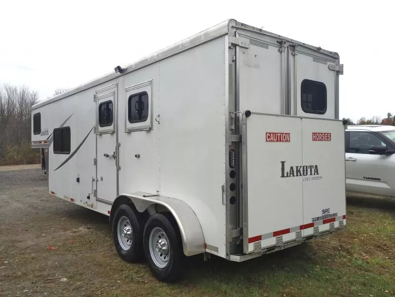 used Horse Trailers Lakota  for sale, in Manchester, ME Thumbnail 19