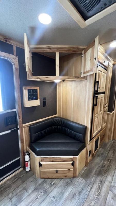 new Horse Trailers Merhow Other for sale, in Manchester, ME Thumbnail 33