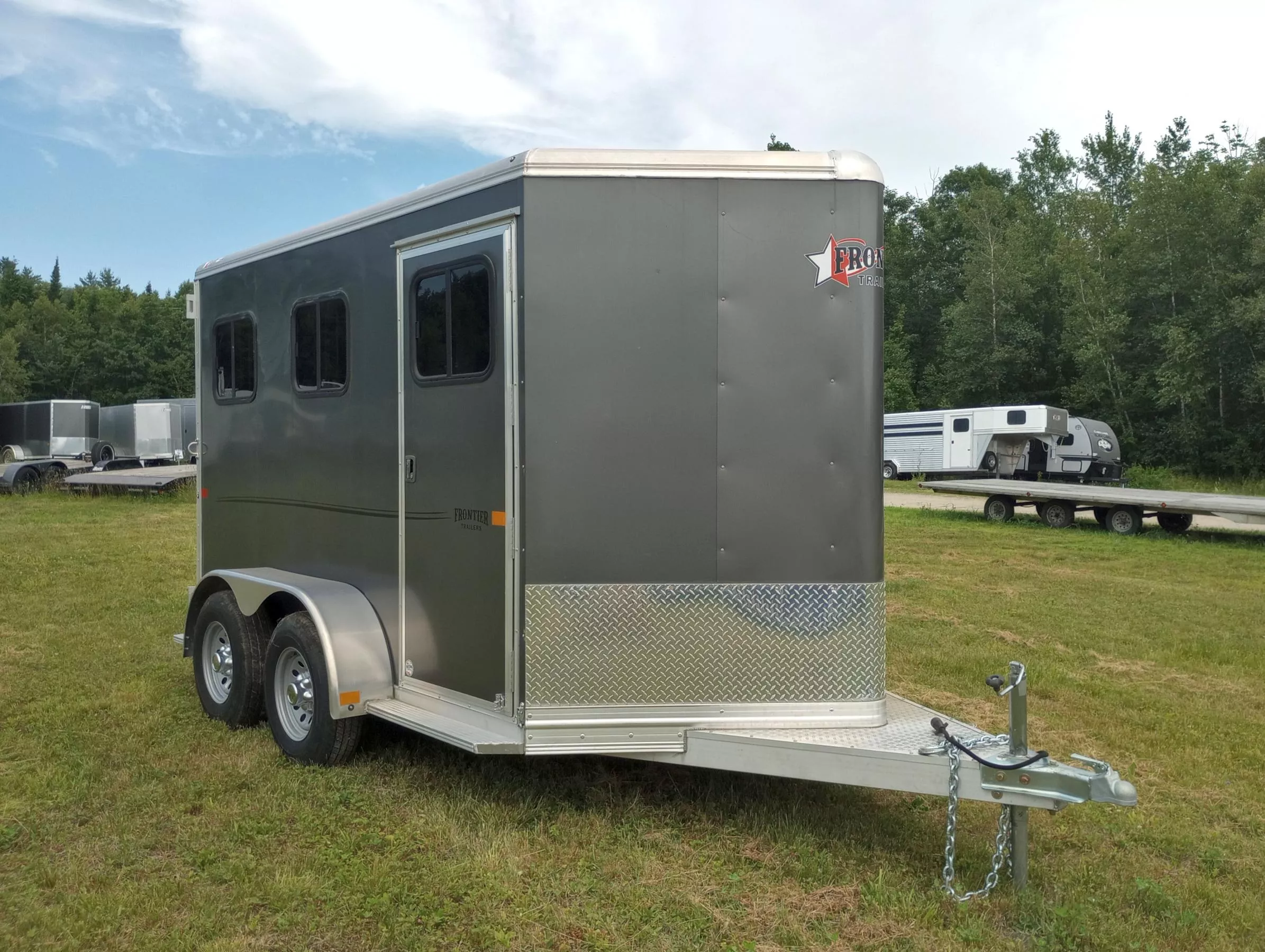2022 Frontier Trailers Strider Series Aluminum 2 Horse Combo/Slant Load w/Front Tack, Torsion Axles, Spare Tire hAVGpUj2mk4z
