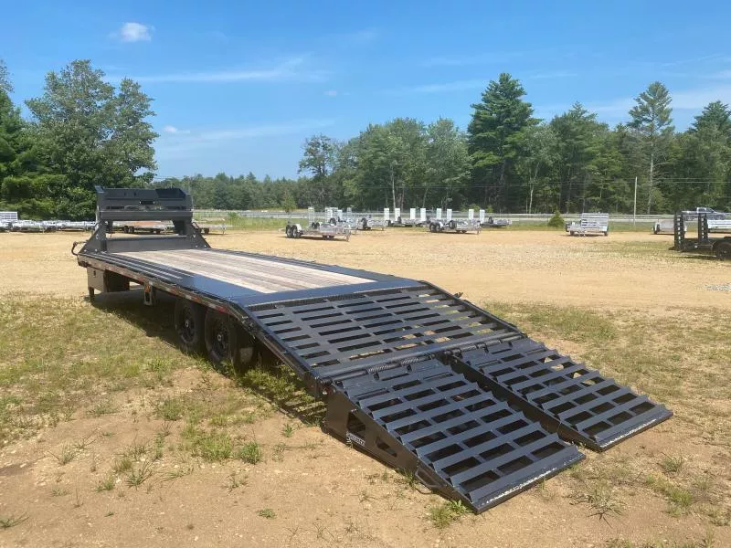 new Equipment / Flatbed Trailers Diamond C Trailers  for sale, in Loudon, NH Thumbnail 2