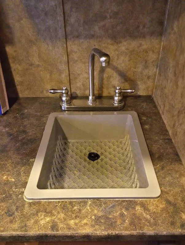 used Horse Trailers Lakota  for sale, in Manchester, ME Thumbnail 8